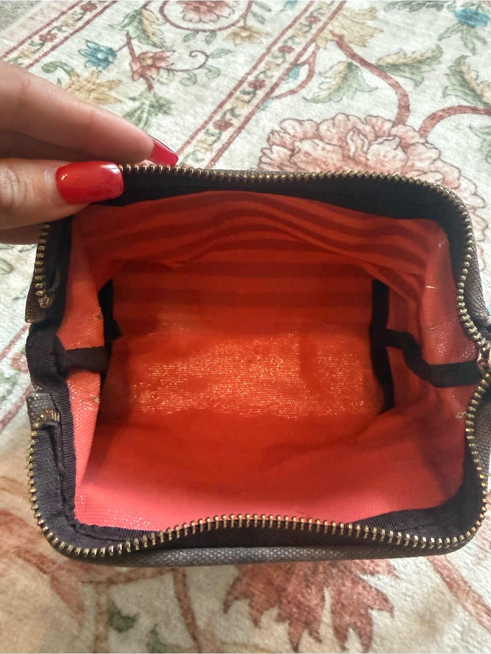 henri bendel Black and Cream Striped Cosmetic Pouch with Coral Accent - Picture 5 of 7